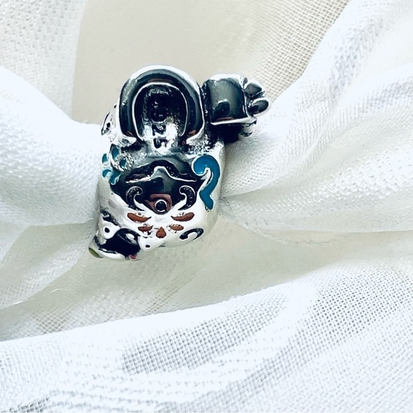 💀 NWOT Coco & Dante Skull Glow-in-the-Dark Charm ✨Halloween - Picture 9 of 15